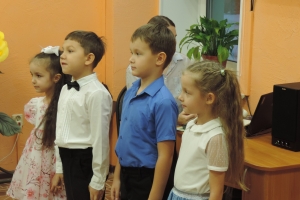 Стихотворное поздравление в исполнении воспитанников МБОУ ЗАТО г. Североморск «Детский сад №11»