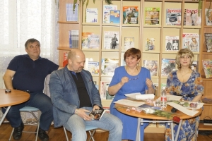 Гости музыкально-поэтического вечера «СТИХиЯ».