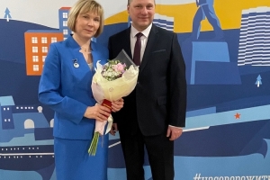 Ольга Леонидовна Бояринчук с Главой муниципалитета Олегом Александровичем Прасовым