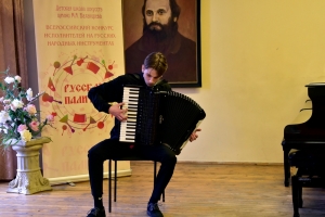 Виктор Миронов