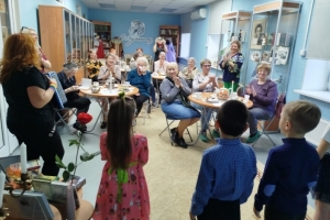 Литературно-музыкальная гостиная «Закружилась листва золотая: поэтические признания Сергея Есенина, ставшие музыкой»