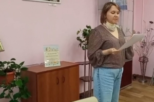 Стихи читает  Светлана Федотова 