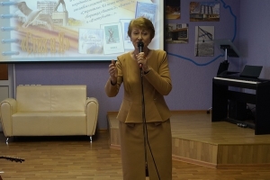 Песню исполняет Татьяна Боброва.