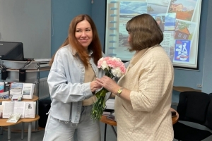 Поздравления от поэта Елены Захаровой