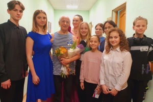 Владимир Теодорович Спиваков с учащимися ДМШ им. Э.С. Пастернак г. Североморска