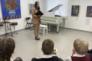 Ведущая программы - Бояренцева Кристина Сергеевна
