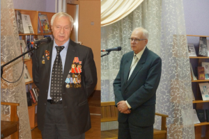 Выступают почетные гости - Михаил Кливанский и Сергей Павлов
