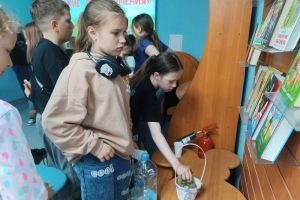 Виртуальное путешествие на «машине времени» «Здравствуй, детство пионерское!»