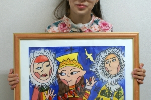 Виктория Остапчук со своей работой "Любимые бусы"