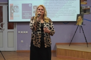 Стихи читает Анна Миронова