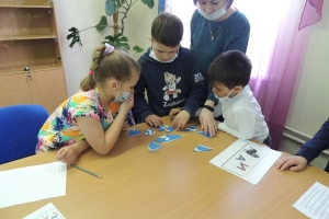 Все вместе складываем пазлы