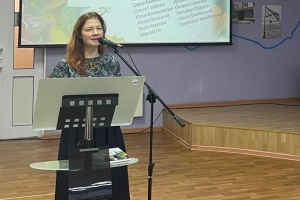 Стихи читает Юлия Колмогорова