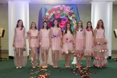 презентация коллекции коктейльных платьев "Flowers Haute Couture"