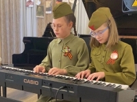 Концерт-лекция к Дню Победы