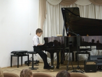 Гран-при регионального конкурса "Мы играем джаз" завоевал юный североморский пианист.